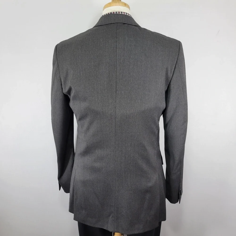 Banana Republic Men's Sport Coat Blazer Two Button‎ Charcoal Lanicifio Wool 42L